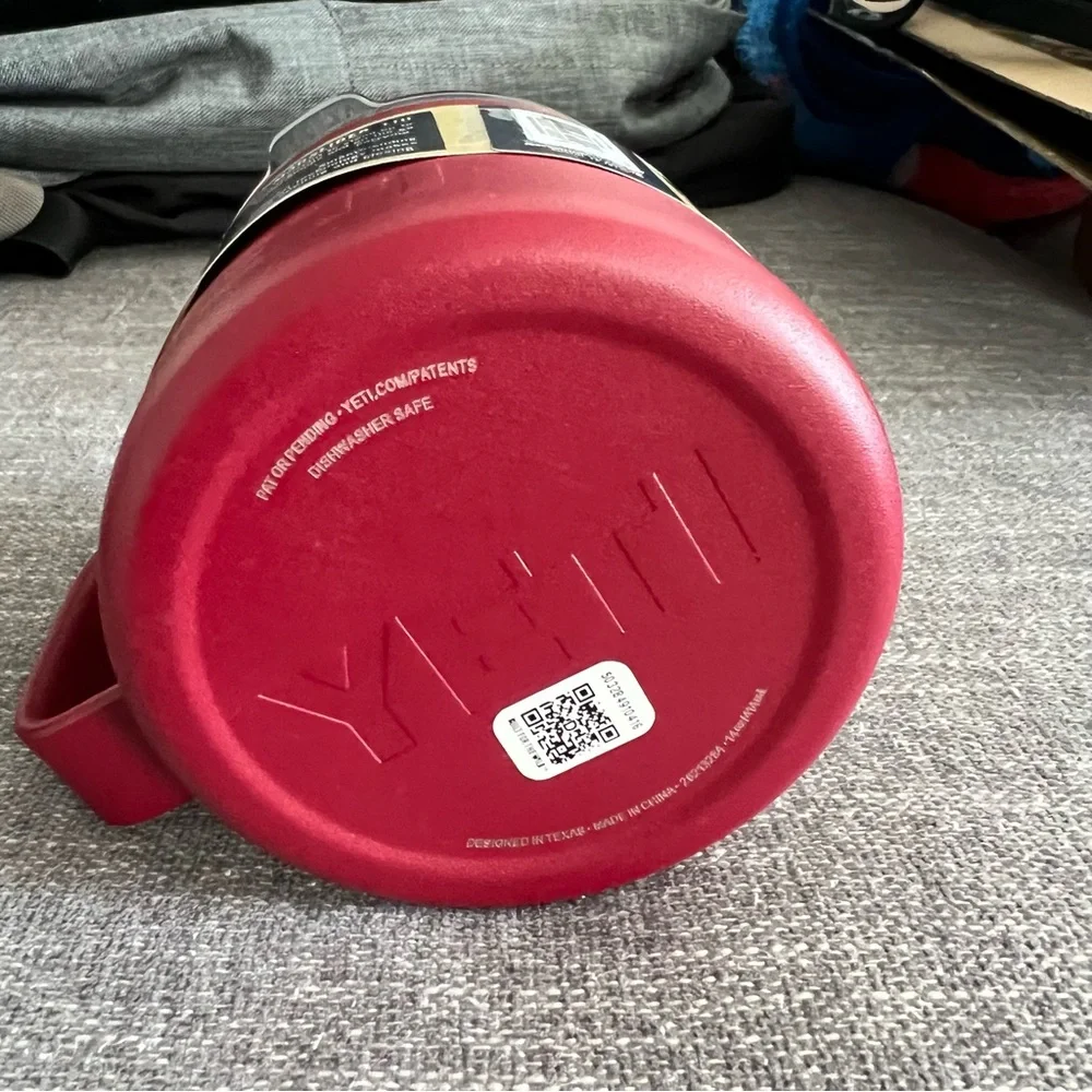 NWT YETI Rambler 14oz Mug in Harvest Red - Picture 4 of 5